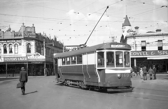 M&MTB S class no 169, c1943. From the collection of the Melbourne Tram Museum
