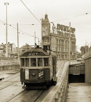 M&MTB W2 No 292 at St Kilda Junction, 30 August 1969. Photograph courtesy Mal Rowe.